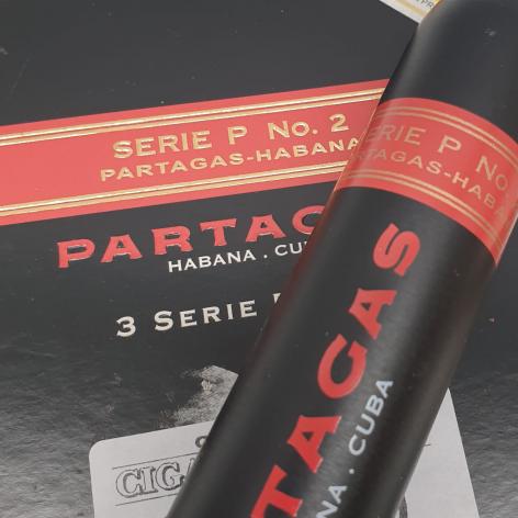 Lot 74 - Partagas Serie P No.2 