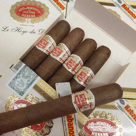 Lot 76 - Hoyo de Monterrey Le Hoyo de Depute