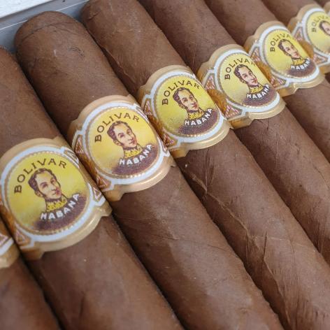 Lot 7 - Bolivar Coronas Extra 