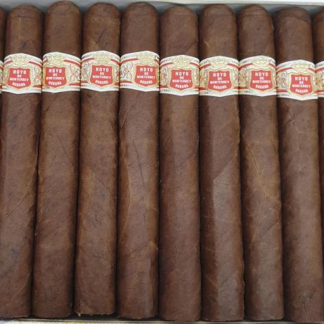 Lot 80 - Hoyo de Monterrey Short Hoyo Coronas