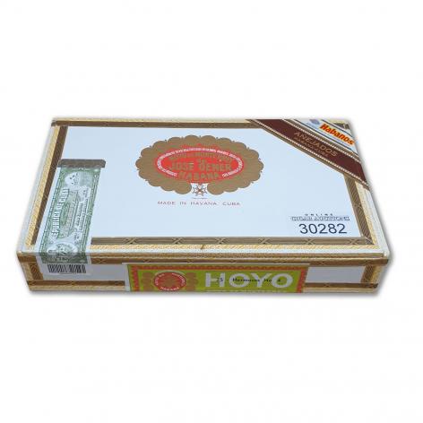 Lot 82 - Hoyo de Monterrey Hermosos No. 4