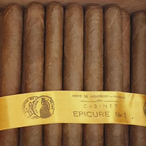 Lot 8 - Hoyo de Monterrey Epicure No. 1