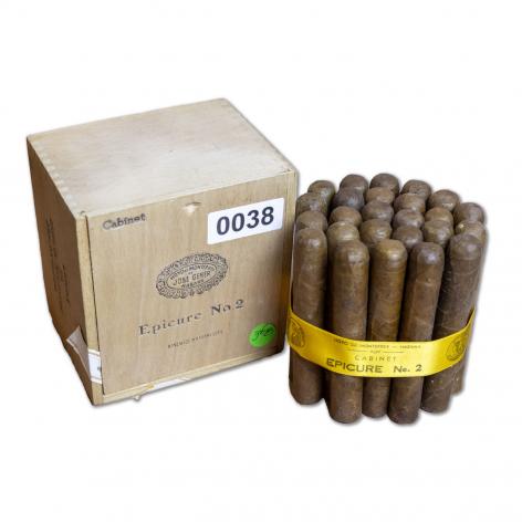 Lot 92 - Hoyo de Monterrey Epicure No. 2