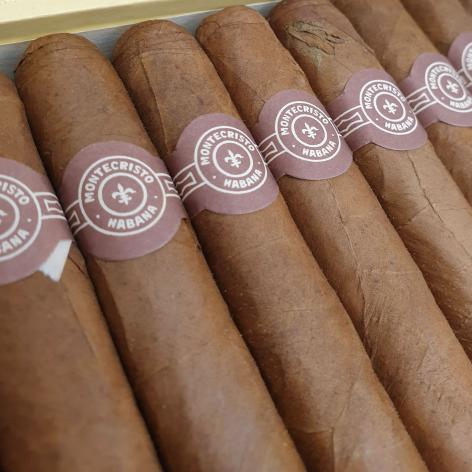 Lot 93 - Montecristo No. 5 