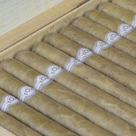 Lot 98 - Montecristo A