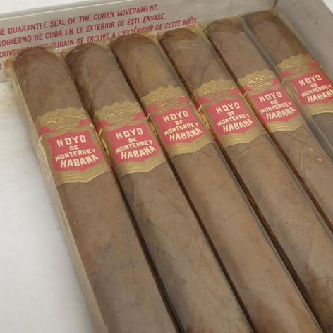 Lot 9 - Hoyo de Monterrey Longos 